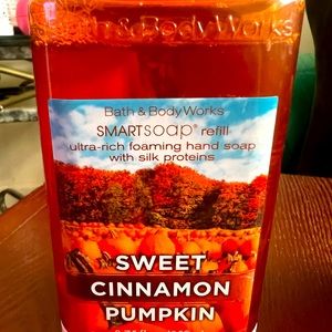 Bath & Body Works, SmartSoap Refill. Sweet Cinnamon Pumpkin.